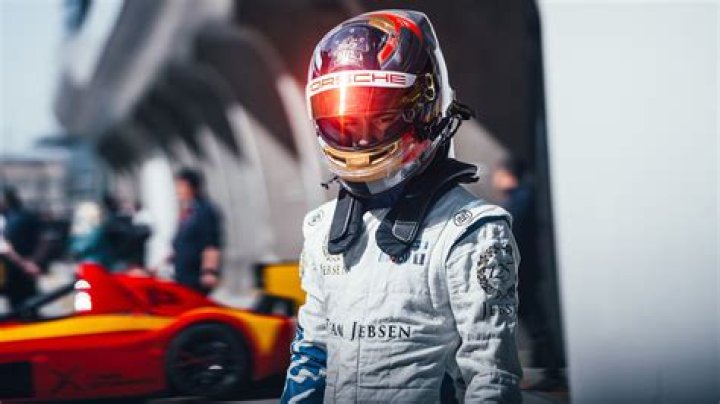 How do you become a f1 race car driver?