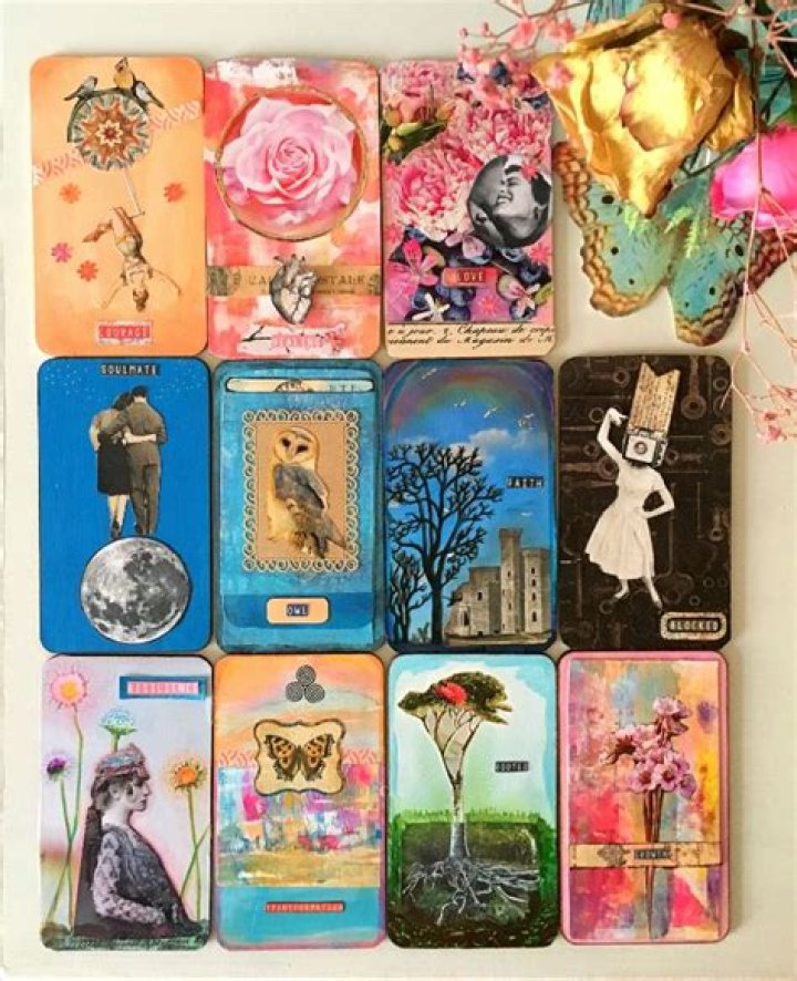 What do oracle cards do?